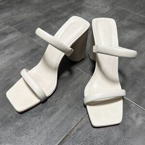 Schutz Ully Nappa Leather Sandal, Size: 9.5